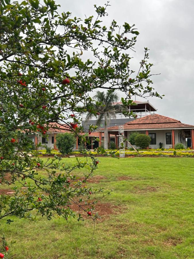 Villa The Sunset Lawns Pune Exterior foto